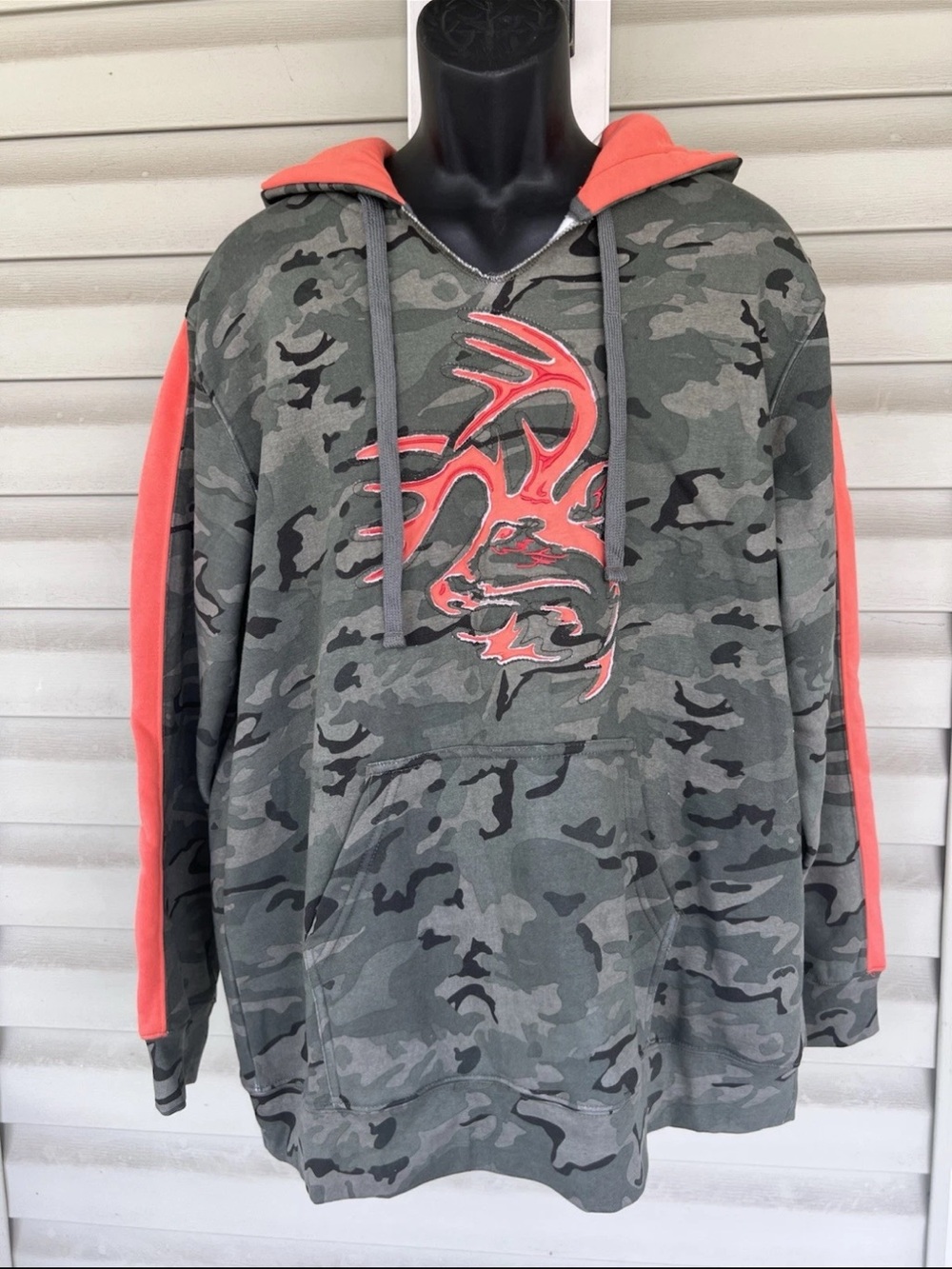 Legendary Whitetails Sweatshirt Womens Outfitter Hoodie Cut Neck Buck Sz XXL NEW